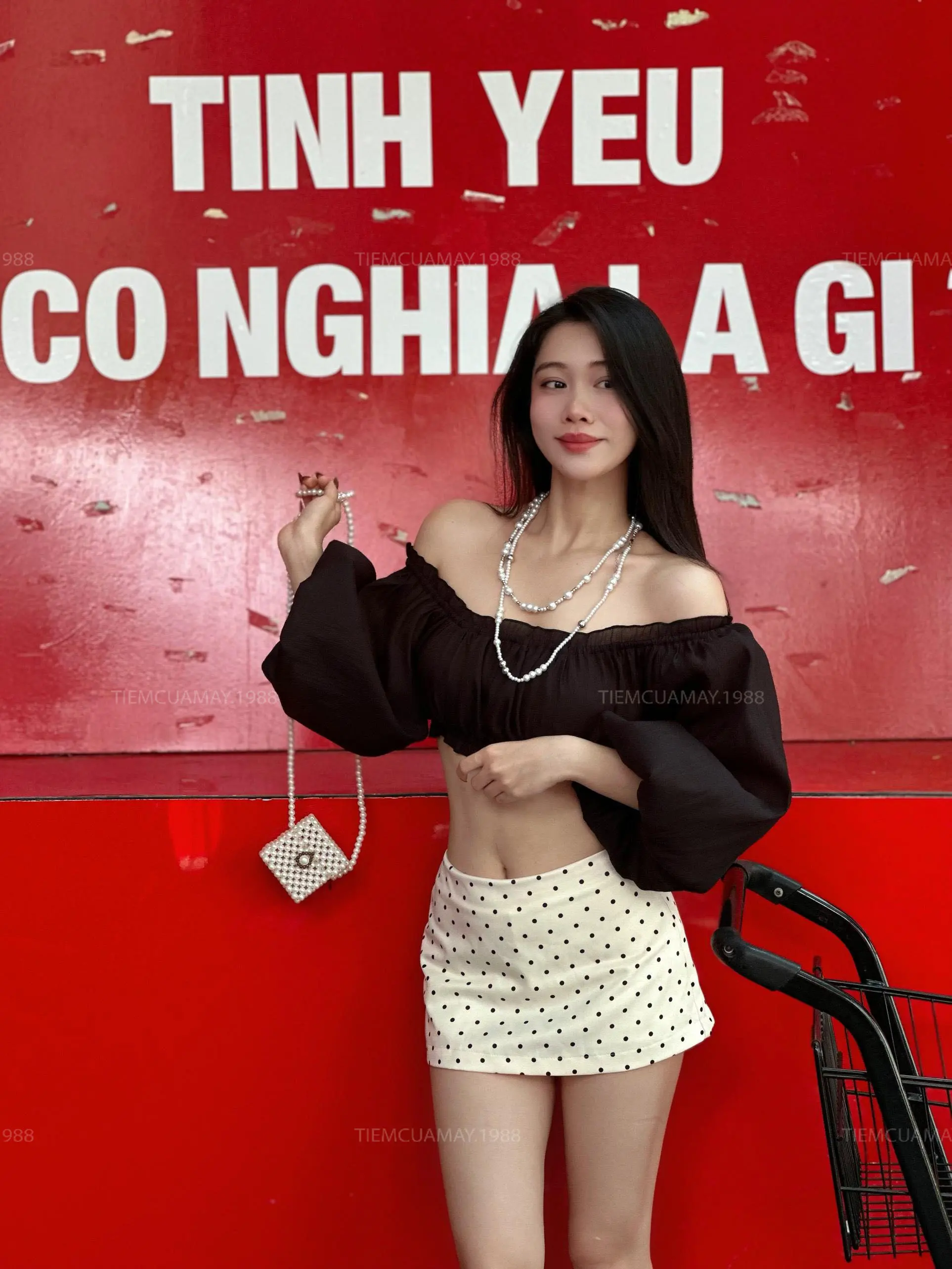 A19 - Áo Trễ Vai Tay Bồng Croptop Đi Biển Mùa Hè Phong Cách Bánh Bèo | BigBuy360 - bigbuy360.vn