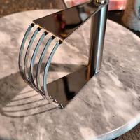 Gambar Pastry Blender Pengaduk adonan kue roti Stainless steel 5 Blade import dari Kochindo Kota Tangerang Selatan 3 Tokopedia