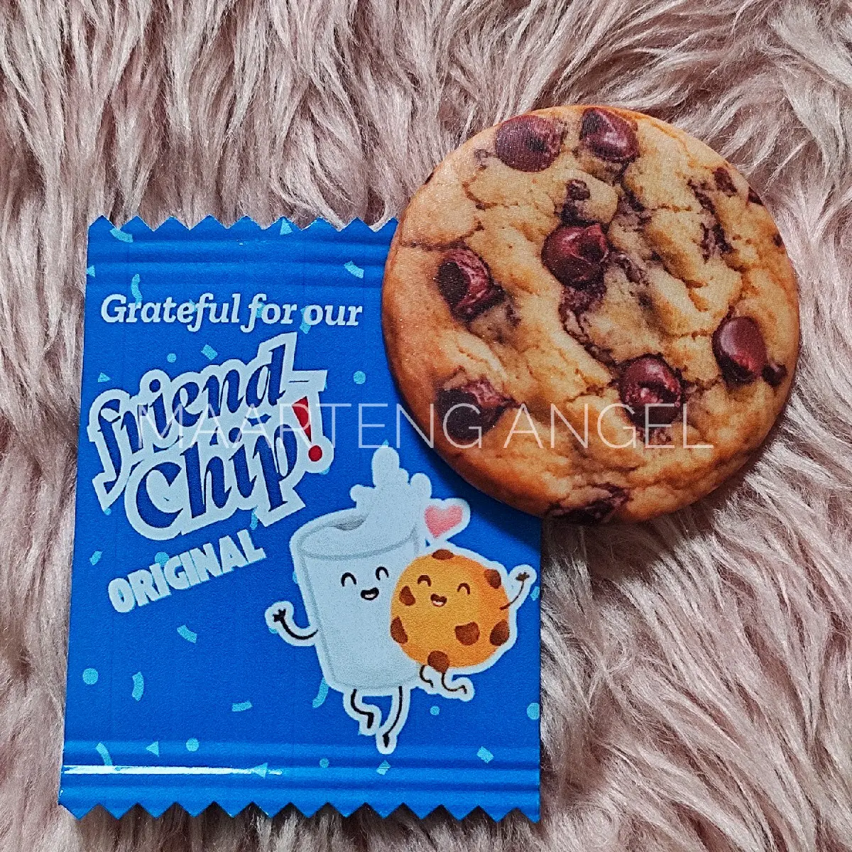FRIEND-CHIP COOKIE PINS | 58mm Button Pin with cute chip bag for packaging