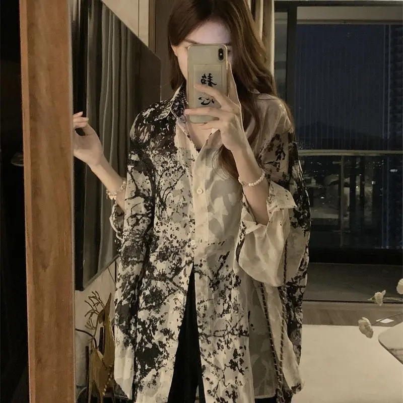 Áo Sơ Mi Voan, Quý Cô Thanh Lịch, In Mực Thanh Lịch, Chống Nắng, Phong Cách Cổ Điển Dáng Rộng Vừa Vặn, Áo Khoác Dài Tay, Ngoại Cỡ, Thích Hợp Cho Mùa Hè, Áo Nữ