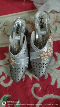 Product Review of Sandal Hak DMN-04 Wanita Simpel dan Elegan Ukuran 37-42 - Heels High Karet Pesta Shoes Sendal Kaca from H**m 0