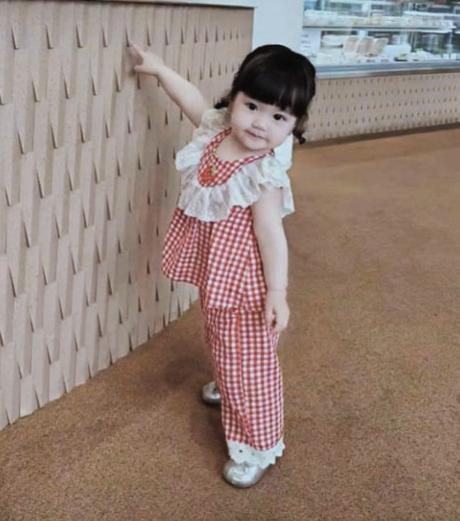   Vương My Kids  SET BỘ QUẦN ÁO KẺ CARO ĐỎ CỔ BÈO PHỐI REN KÈM QUẦN DÀI CHẤT THÔ ĐŨI SIÊU MỀM PHONG CÁCH VINTAGE CHO BÉ GÁI  6-18kg  