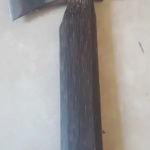 Kampak Palu Baja Sepuhan Asli Pande dengan Pegangan Kayu Natural dan Kualitas Terbaik untuk Penggunaan Harian
