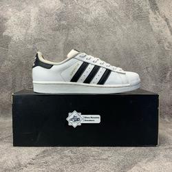 adidas gazelle silver green womens adidas Men's Superstar II Shoes, Size 8, White/White