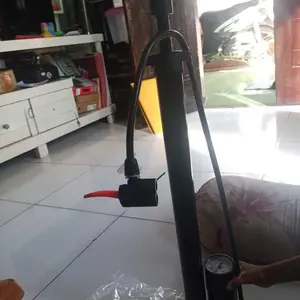 POMPA ANGIN TABUNG + METER HITAM- KOMPA RODA BAN SEPEDA MOTOR MANUAL