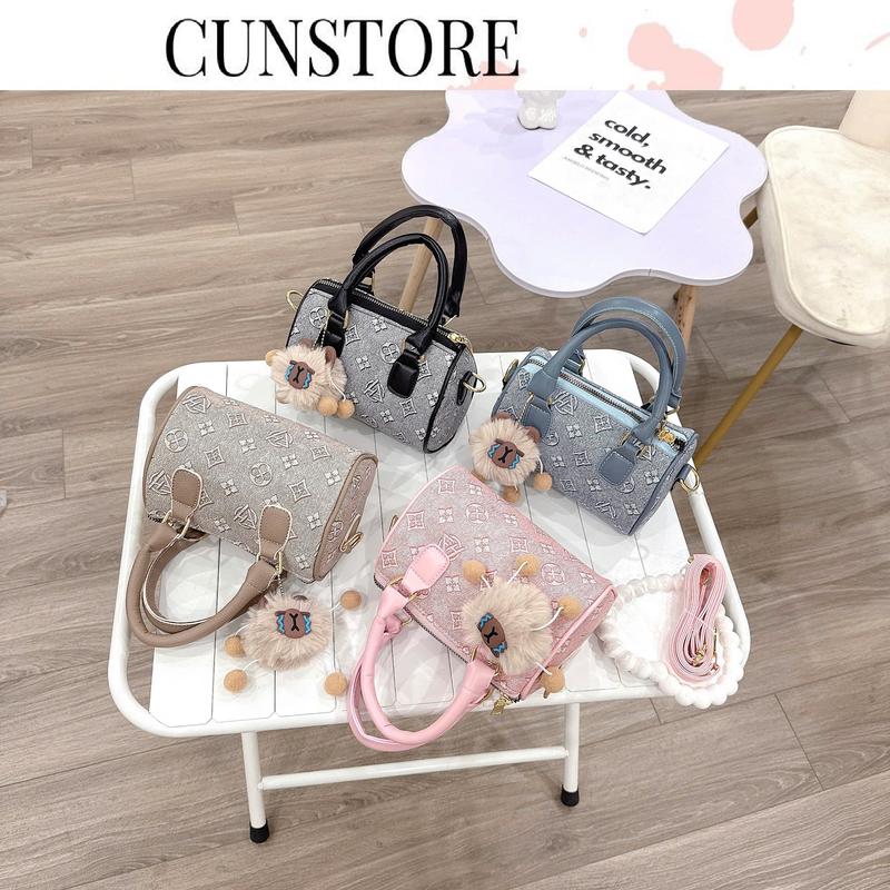   DEAL MỞ BÁN  Túi Xách Tay Dáng Trống Kèm Charm Gấu Bông –  Hoạ Tiết Nổi Thời Trang CUN304 