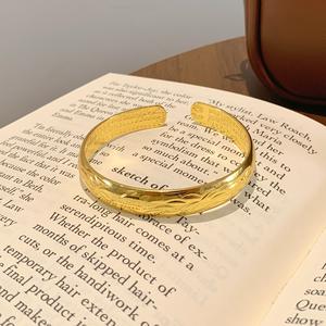 Gelang Tangan Bergaya, SUNQ, Bersalut Emas 18K, Manset Uniseks Mewah, Bahan Tembaga Kalis Noda, Hipoalergenik kamassi titanium bangle