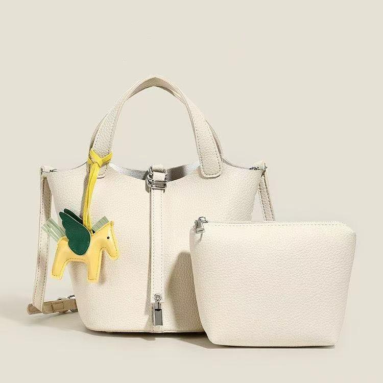 Combo 2 túi xách tay đeo chéo, sang chảnh lịch sự phong cách Hàn ( quà tặng móc treo)