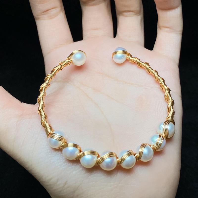 Product Introduction of CloudjewelryGlobal Fresh Water Pearl Bead Bracelet Jewelry Tiny Gold Wire Twined With Pearl Open Cuff Bangle Bracelet Come With Gift Box 3