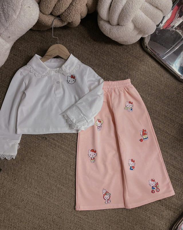  Set Áo Thun Trắng Tay Dài Cổ Sen Viền Ren  Kitty  Kèm Quần Dài Thun Hồng Cam 17V Dành Cho Bé Gái 