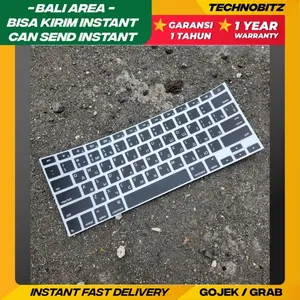 Technobitz Stiker Keyboard Rusia-Inggris untuk Macbook Laptop - Versi Russia-US Hitam Putih
