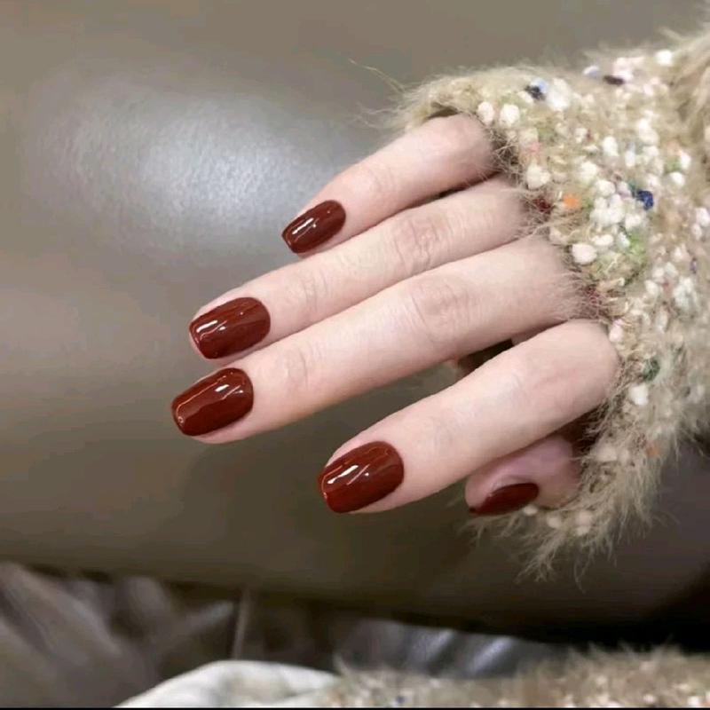 Mã R46_ Nail Box màu đỏ xinh đẹp bộ có 24 móng tay giả dành cho Nữ + được kèm phụ kiện keo dán