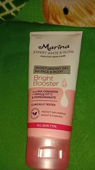 Product Review of (READY STOK) Marina Expert White & Glow Moisturizing Gel for Face & Body  Hydra Lock 170ML | MOISTURIZER MARINA FOR FACE AND BODY from ** 1