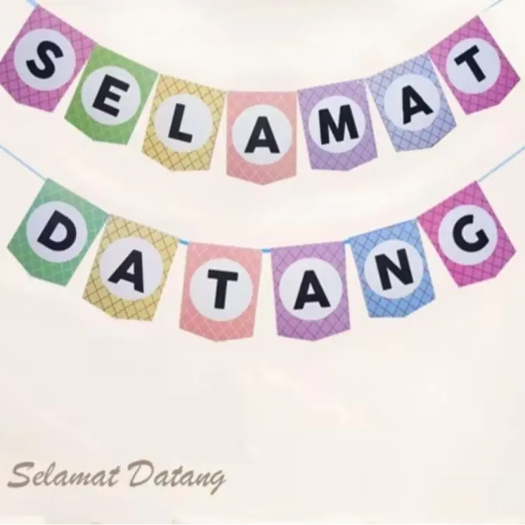 Banner Selamat Datang Dekorasi dengan Tali Pita