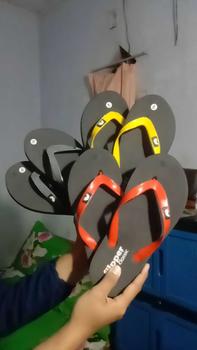 Product Review of Sandal Jepit Classic Spon Cewek Cowok Dapat 3 pcs Karet Pria Sendal from M**l 0