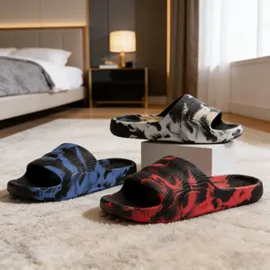 Sandal Slop Adilette Motif dan Polos Sendal Karet Pria Shoes Bahan Karet Nyaman untuk Gaya Santai Sehari-hari slippers EVA anti