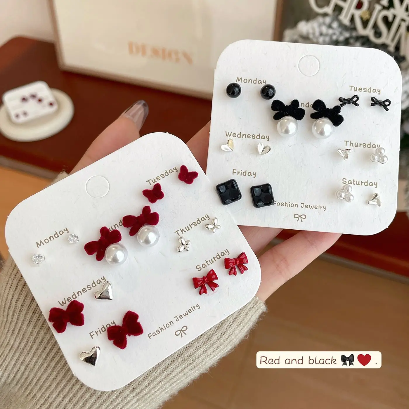 Bộ Bông Tai Bảy Mảnh, Mùa Đông, Màu Đỏ Và Đen, Dành Cho Nữ, Kim Bạc S925, Thiết Kế Nơ Lông Vũ Nhỏ Và Dễ Thương, Thích Hợp Cho Trang Phục Mùa Đông