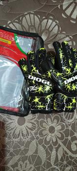 Product Review of Sarung Tangan Kiper Tulang Anak Prato JR DIOGO DIEGO GoalKeeper Glove from m**4 0