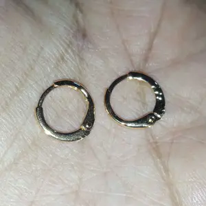Termurah Anting Gipsi Anak-anak Titanium Motif Polos Anti Luntur untuk Tampilan Cantik dan Tahan Lama
