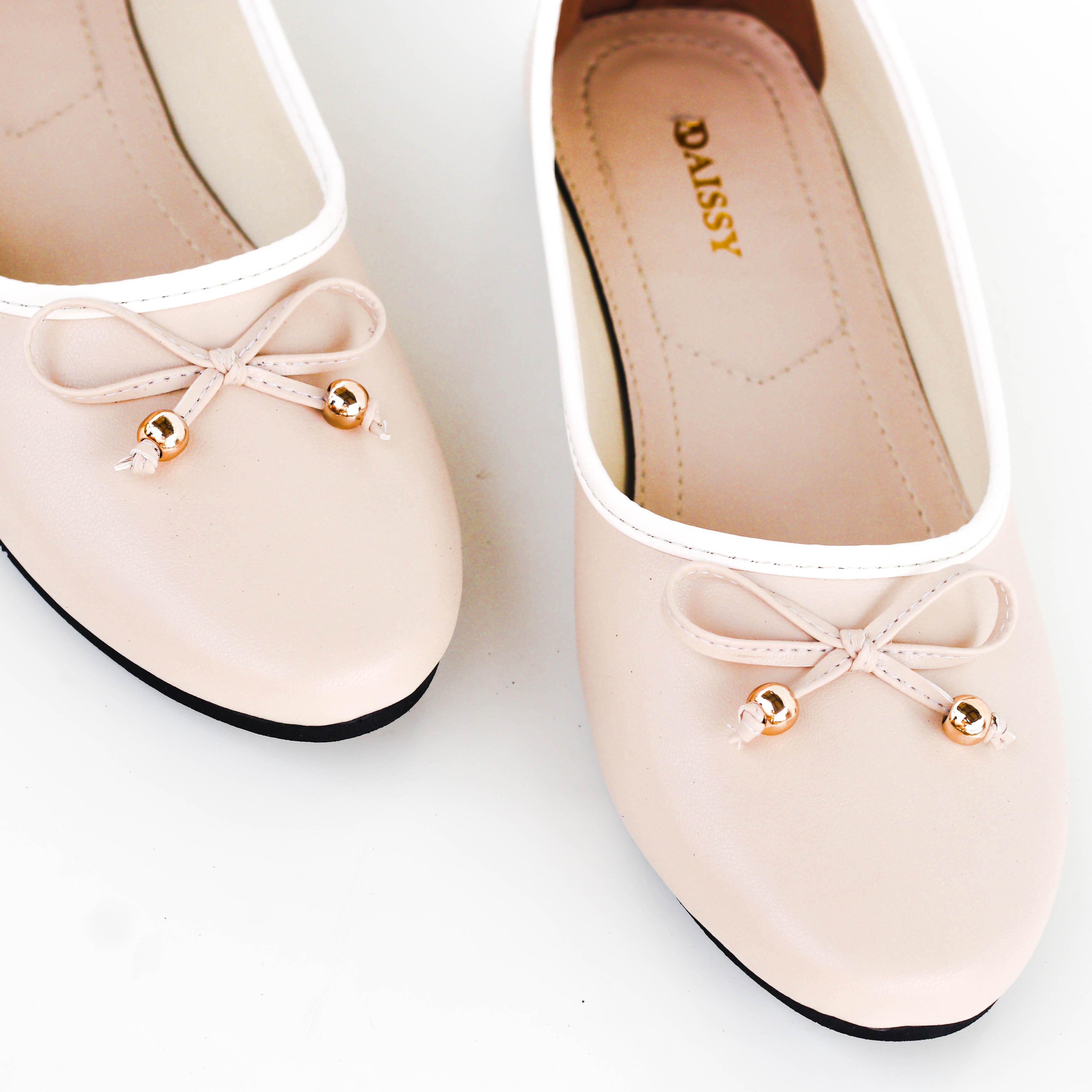 Sepatu Kerja Flatshoes Alana Wanita BigSize Hitam - DAISSY Black Sepatu Kerja Flatshoes Alana Wanita BigSize Hitam - DAISSY Black