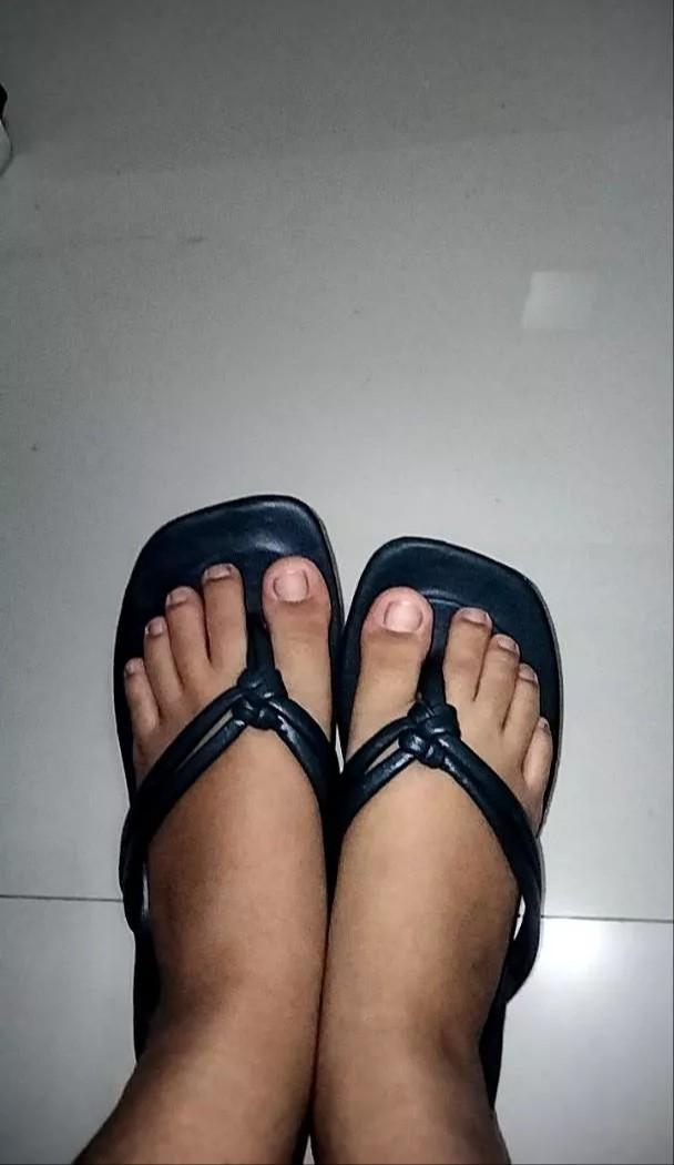 Product Introduction of Sandal Teplek Jepit Kupat Wanita Sendal platform Selop Plat Trendy 6