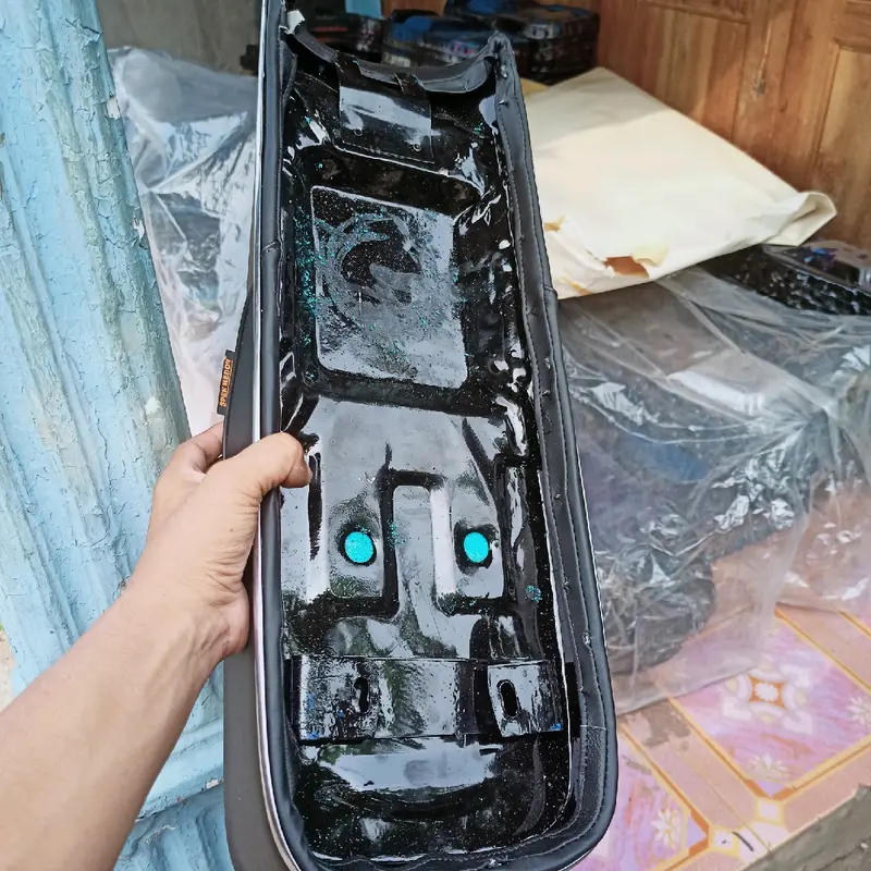 jok cb125se downsis 9cm kulit halus,jok cb tinggi 9cm spon anti gembos 1