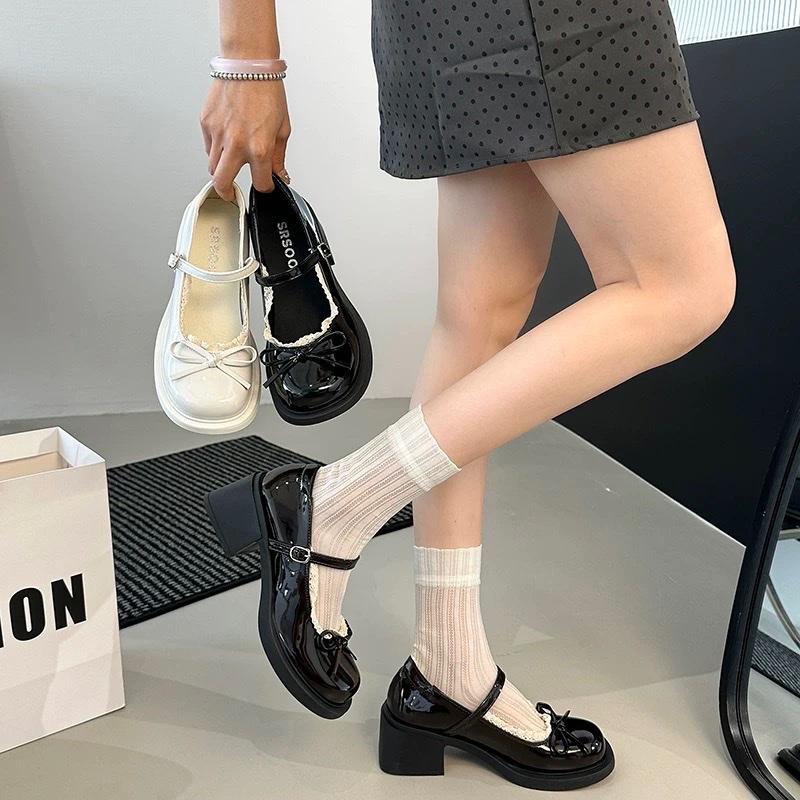 Giày Búp Bê Lolita Nữ Cao Gót 4-5cm Da Bóng Phối REN Gắn Nơ Giữa ROOSS Chân Gày Mỏng Đặt Lùi 1Sz