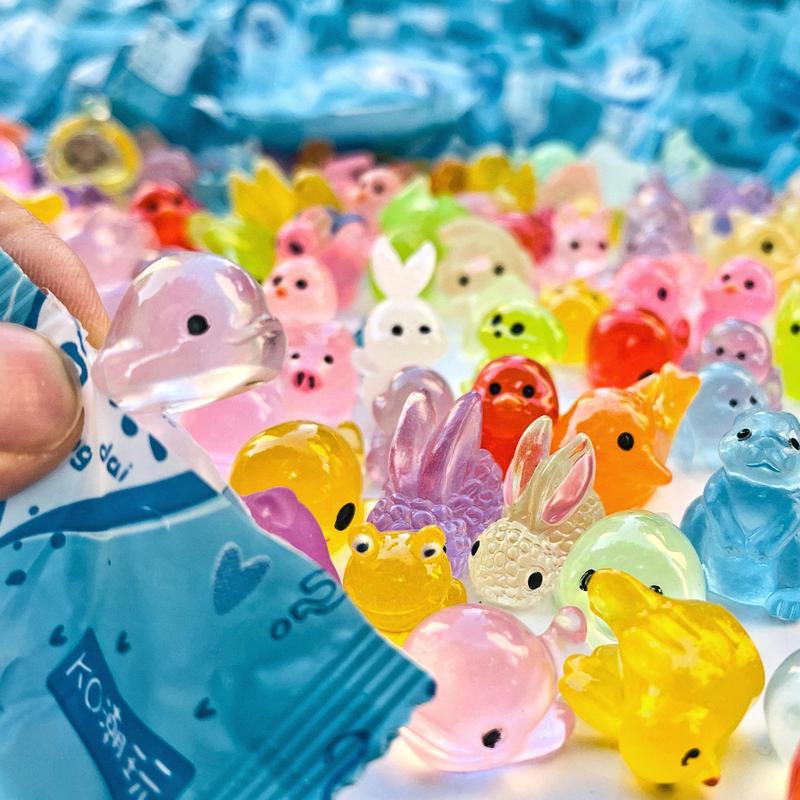 Nhựa tự làm đồ chơi túi mù dạ quang mỗi gói 1 cái ngẫu nhiên mini khoảng 2 cm động vật và nhân vật đồ chơi trẻ em đồ chơi mini mô hình tự làm 3D dễ thương phim hoạt hình mô phỏng dạ quang Toy túi nhân phẩm chibi túi mù phát sáng túi mù