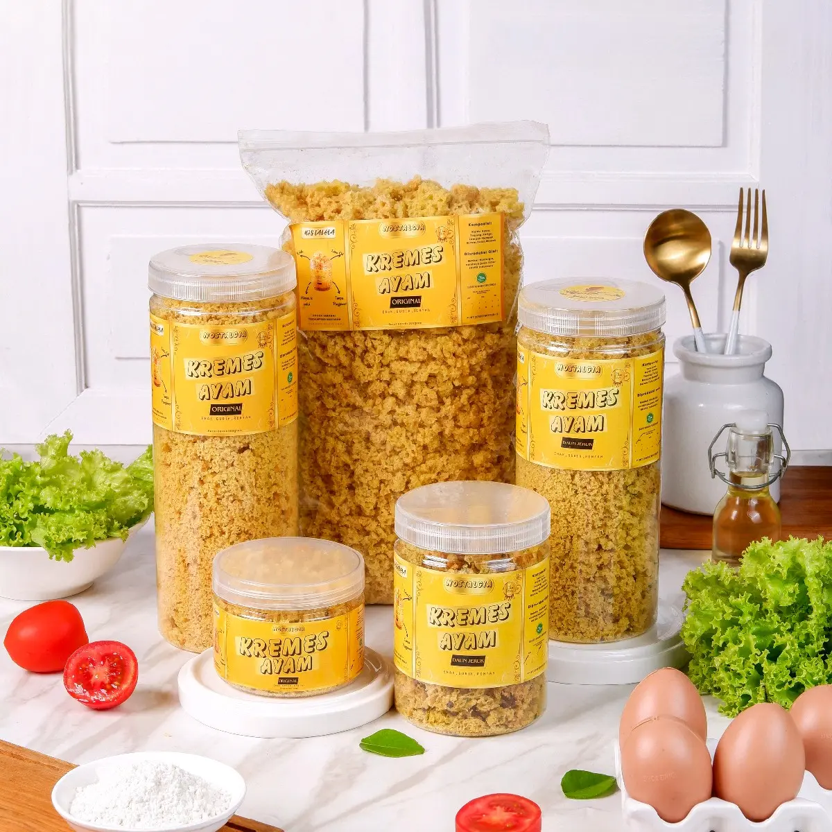 Kremes Ayam Nostalgia Kripik Crispy Cemilan Toples Snack Makanan Food Merah Putih Oil kerupuk pedas makanan instan kremes kraton Keripik
