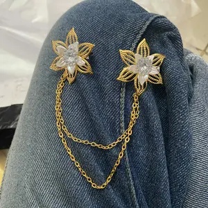 Dinova Store Bros Kebaya Mewah Bunga Berwarna Gold Keemasan dengan Clips Elegan untuk Tampilan Mewah Anda juntai Dada