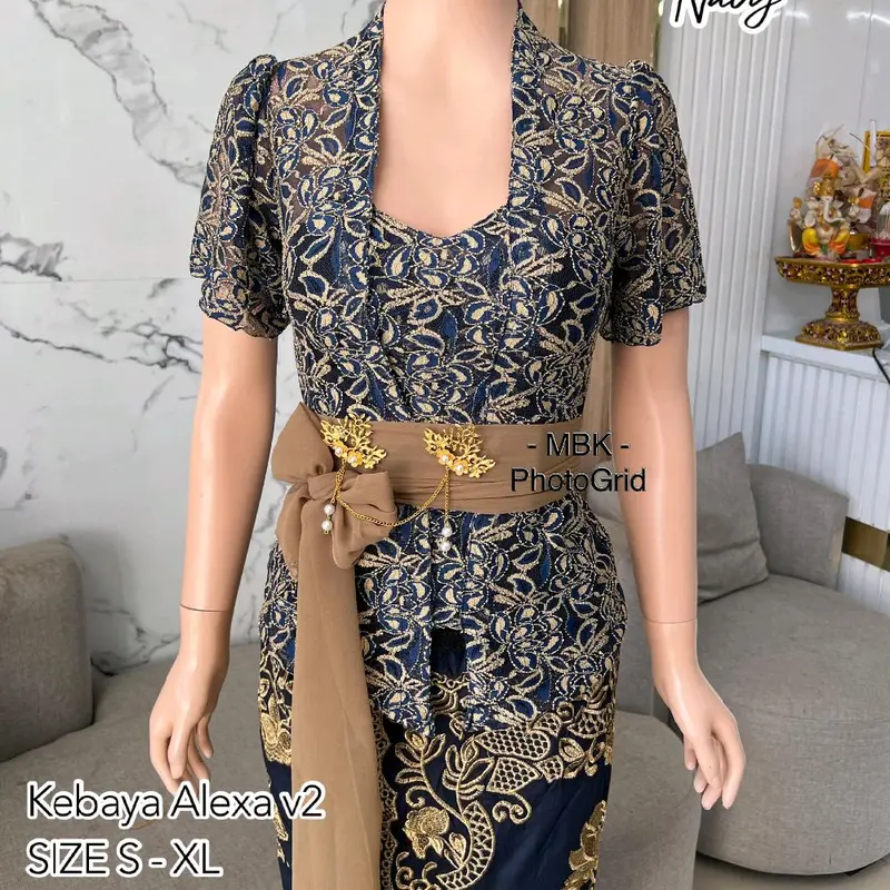 KEBAYA BROKAT ALEXA PANJANG DAN PENDEK 7