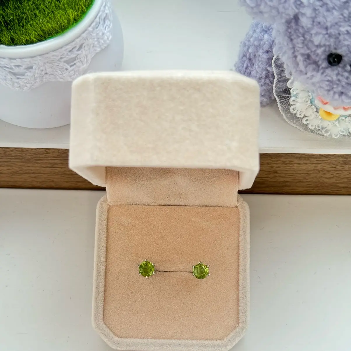 SPECIAL DEAL Crystal Earring ring