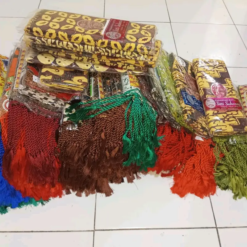 KAIN PANJANG RUMBAI BERBAGAI MEREK 1