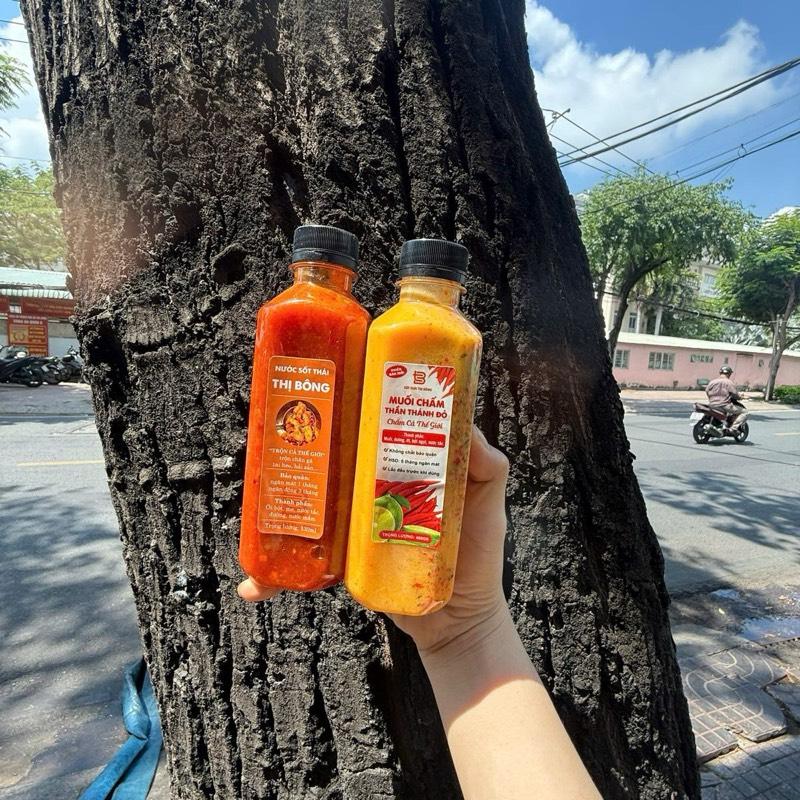 Combo Newwww   1 chai sốt thái Thị Bông 330ml + 1 chai muối chấm hải sản ớt ĐỎ 330ml  