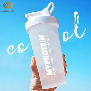 600mL 高コスパ プロテインパウダー用カップ、新型デザインのシェーカーボトル、ステンレススチール製攪拌ボール3個付き、ジム使用に最適