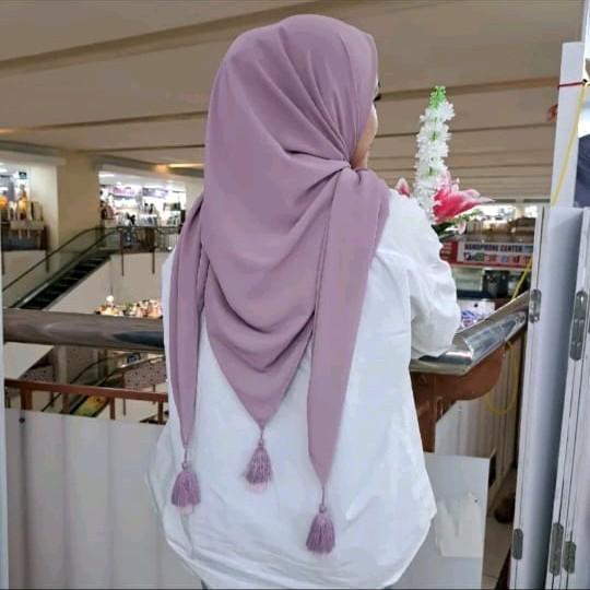 Segiempat tassel jumbo syari size 130x130cm / hijab segiempat pompom viral 9