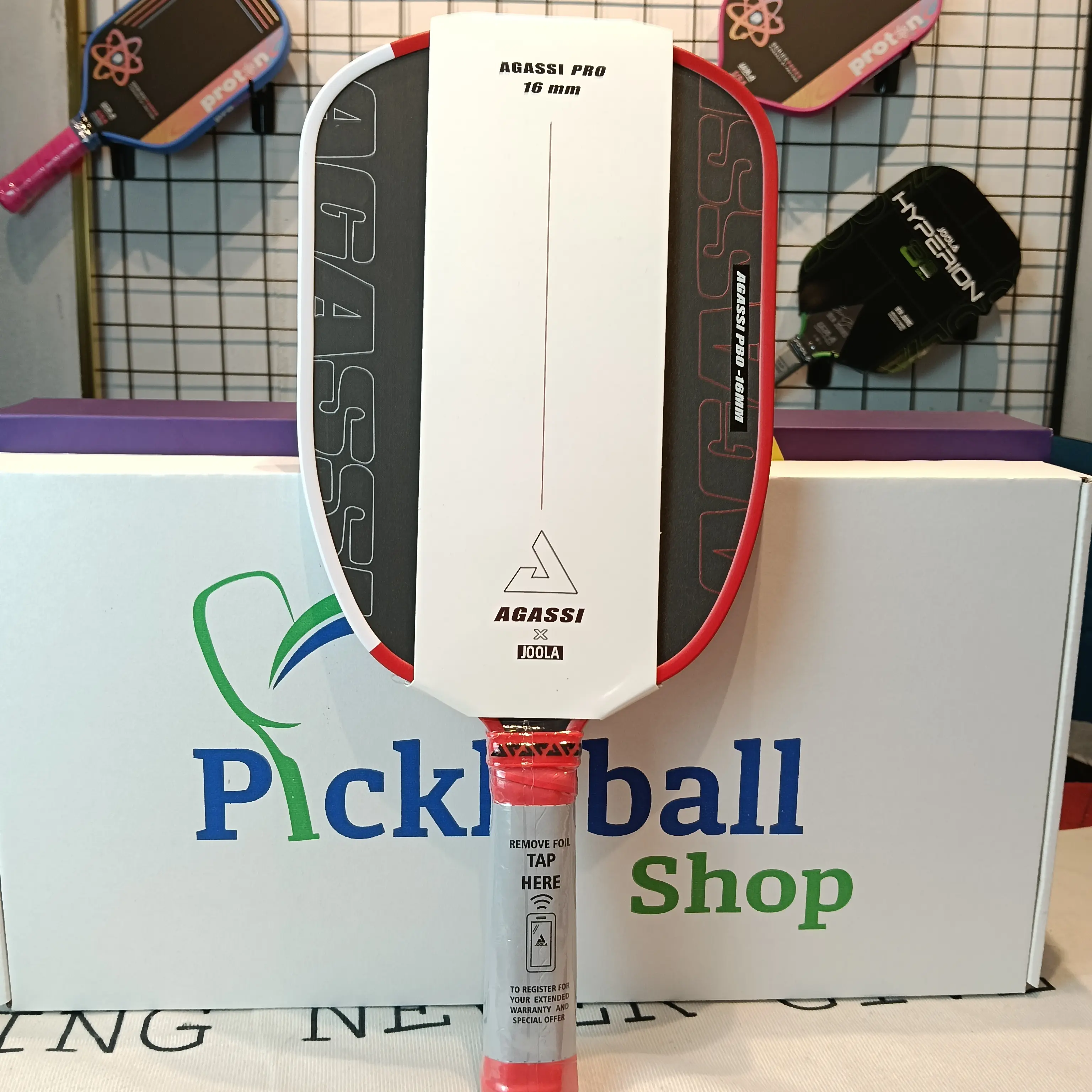 Vợt Pickleball JOOLA Agassi Pro (có check NFC) hàng siêu cao cấp, mặt carbon cực nhám, công thủ toàn diện.