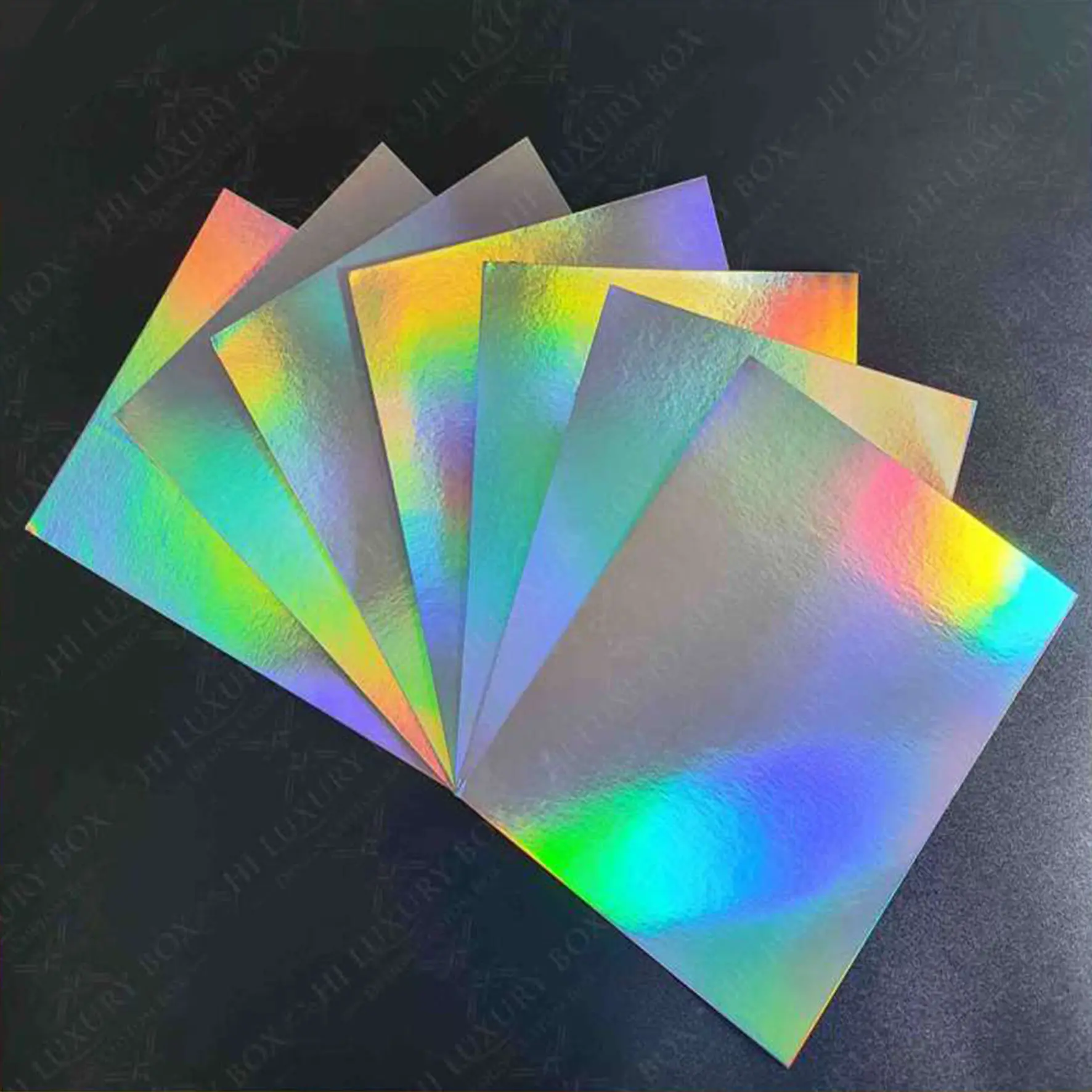 laminasi holo rainbow