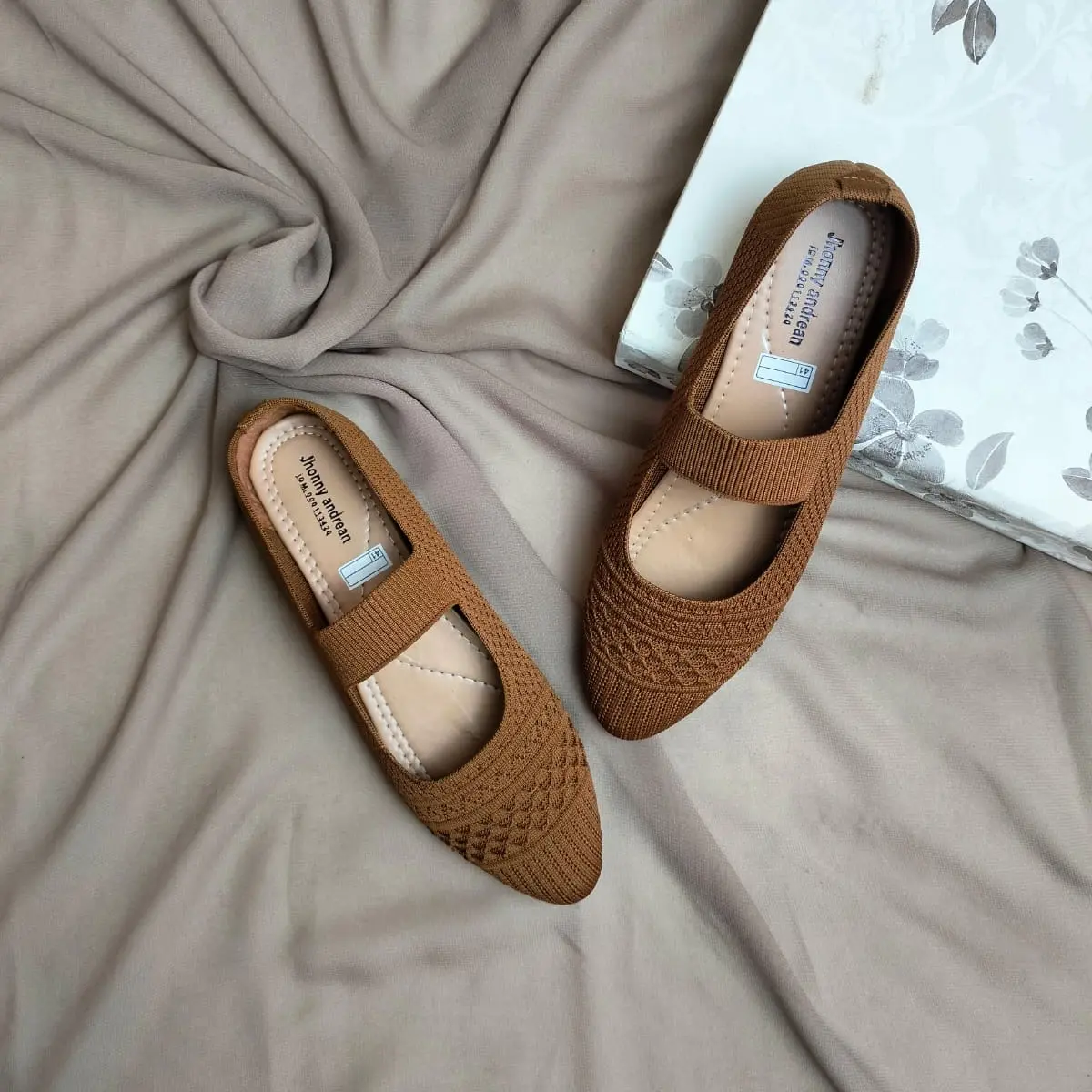 Sepatu Rajut Wanita Tali Karet Flatshoes Wanita Sol Karet