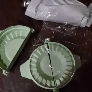 Alat Cetakan Pastel Pangsit Dumpling Gyoza Tekan Praktis Kitchenware