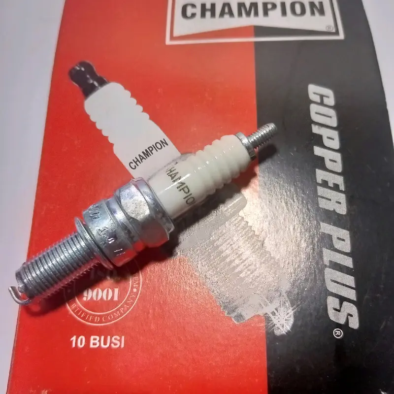 Paket 10 Busi Champion RG4HC Derat Panjang untuk Motor Kharisma Beat Vario Jupiter MX Vixion - Motorcycle 4