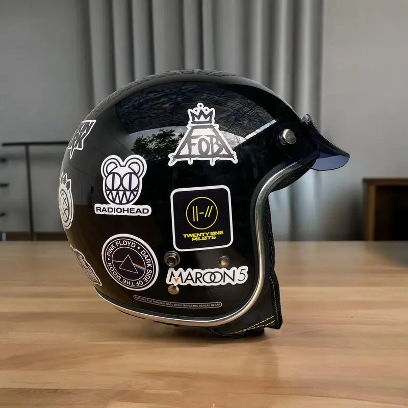 Helm Bogo Retro List Chrome - Stiker Music Bands 2