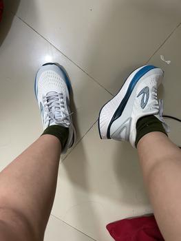 Product Review of 910 Nineten AURORUN Sepatu Lari - PUTIH/NAVY /BIRU from B**x 3