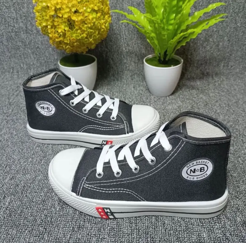 sepatu sekolah hitam putih tali N&B tinggi 30-40 (NB) sepatu sekolah anak nb tali terbaru 1