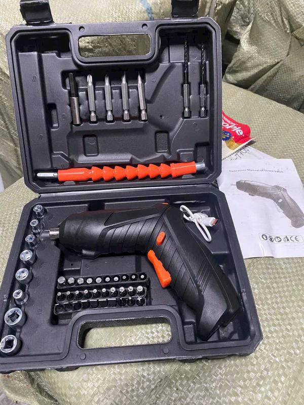 bộ 47 món máy khoan pin cầm tay đa năng, bộ tua vit điện ,tua vít cầm tay mini , tuốc nơ vít không dây ( dùng cho các vít bé nhé )