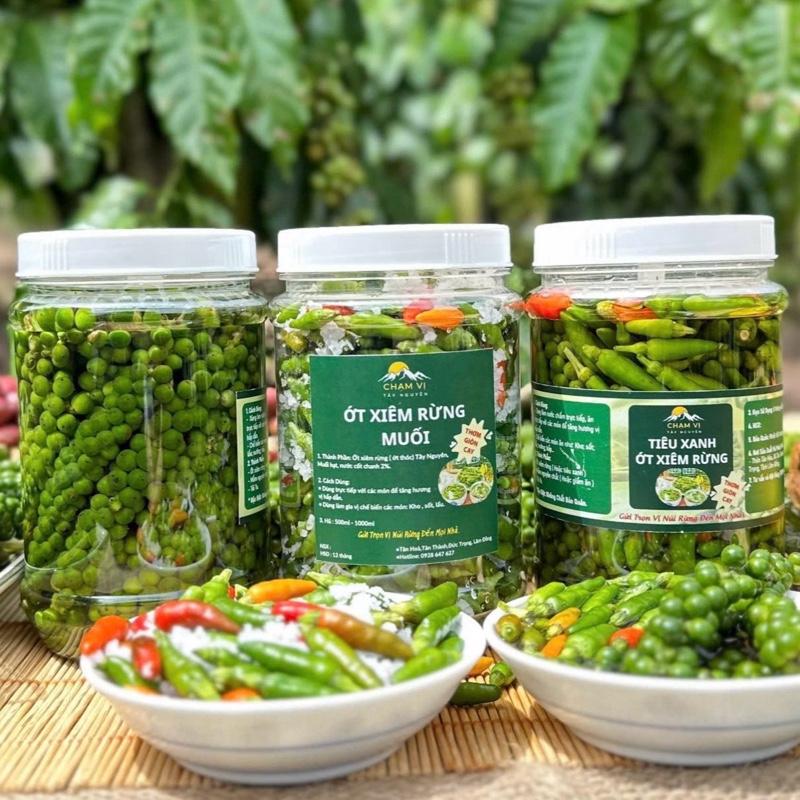 Hũ 500ml/Tự chọn tỉ lệ: Tiêu Xanh và Ớt Xiêm Xanh ngâm mắm/giấm/muối. Siêu giòn,Siêu thơm, Cay ấm.