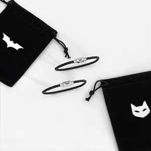 Merge Gelang Kulit Batman & Catwomen