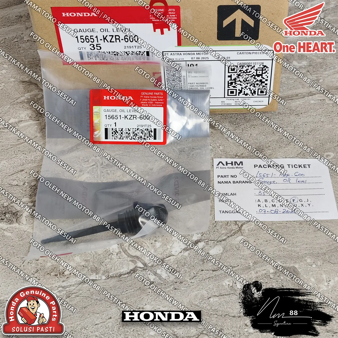 Tutup Colokan Oli Mesin Atas Vario 125 150 FI eSP Vario Techno 125 FI Vario 125 New K2V K59 K60 Original AHM 15651-KZR-600