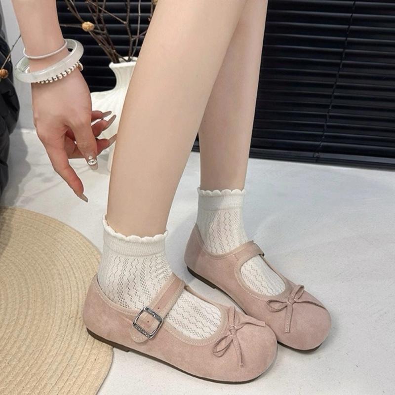 giầy bệt trơn phối màu nữ có hai màu đen và kem nữ