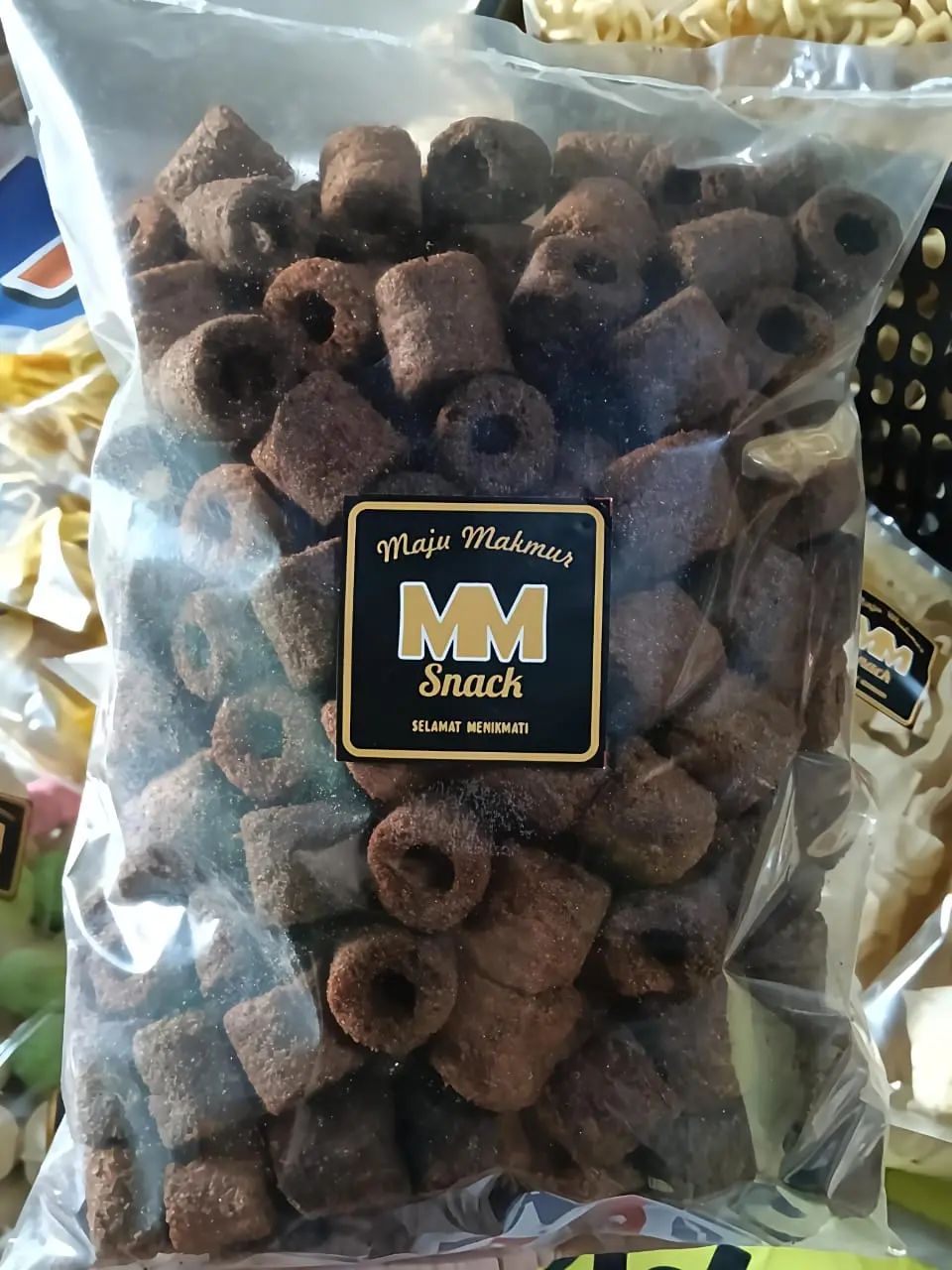 ANEKA SNACK CAMILAN MURAH/STIK ROLL KEMASAN 200GR
